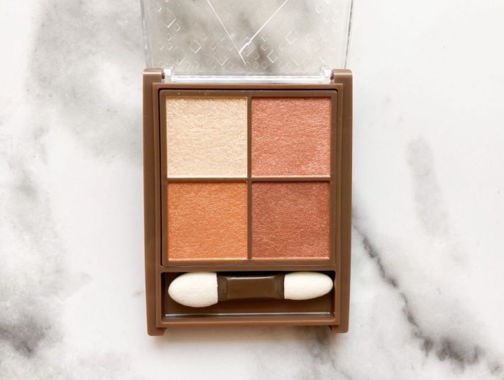 新作「キャメルブラウン」カラーで秋っぽい目元に