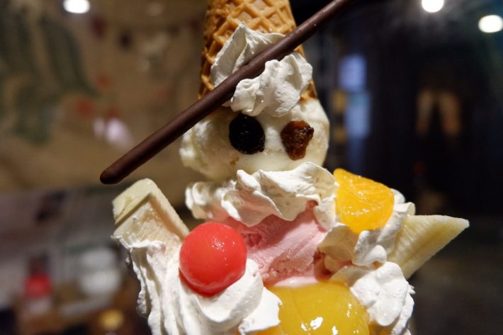 珈琲屋OB・保木間店の特大クリームソーダ×パフェ