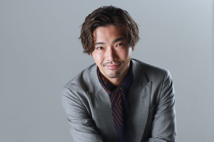 柄本佑、不倫夫を愛らしく。「1個も落とさない」気持ちで作品に臨んでいる