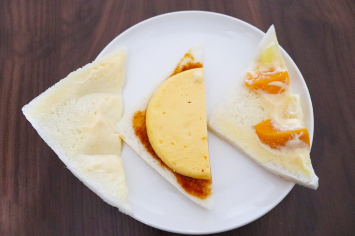 ローソン「八天堂監修 かすたーどプリンアラモード風サンド」