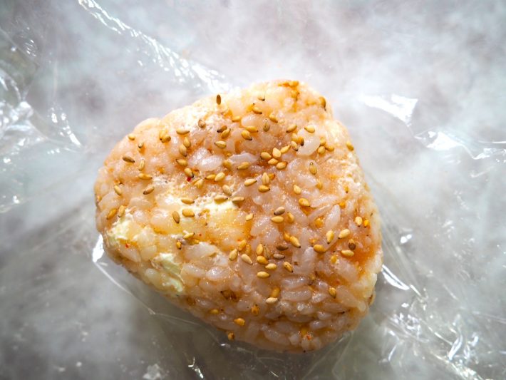 辛子明太子クリームチーズおにぎり完成！