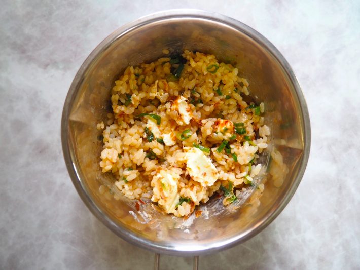 全体をざっくりと混ぜる。