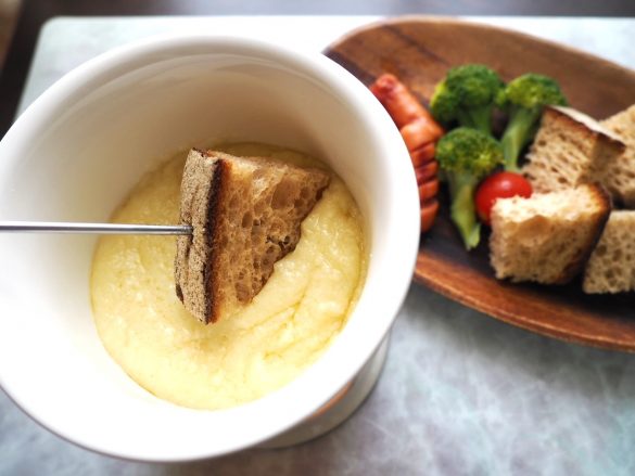 玄米パンにはチーズがジュワッとしみ込みます。