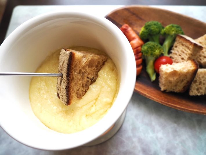 玄米パンにはチーズがジュワッとしみ込みます。