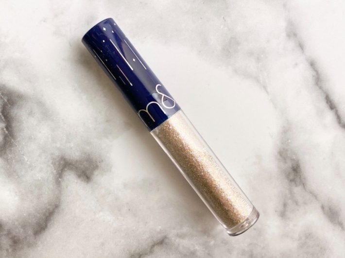 ロムアンドのグリッターできらきらな目元に