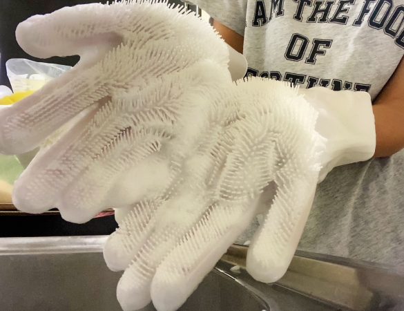 6枚洗ってもしっかりモコモコの泡のまま。