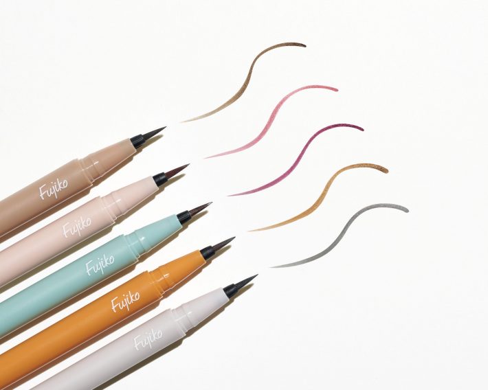 仕込みアイライナー