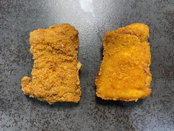 揚げたてファミチキと店舗のファミチキを比較！