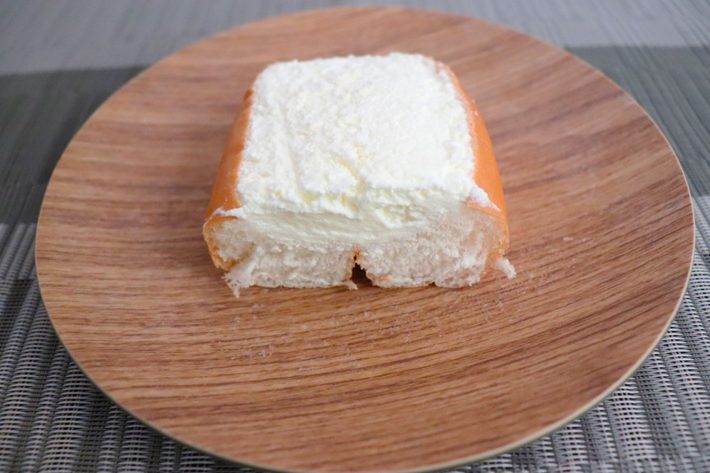 ローソン「おやつコッペ リッチミルク」