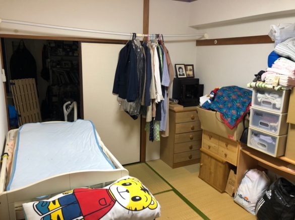 寝室のカーテンを開けられるように