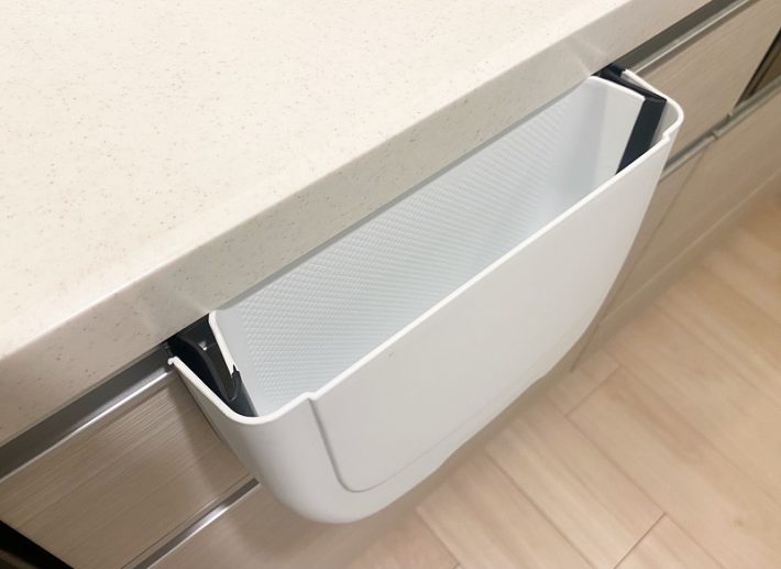 ダイソー「キッチン用ゴミ箱 スクエア」