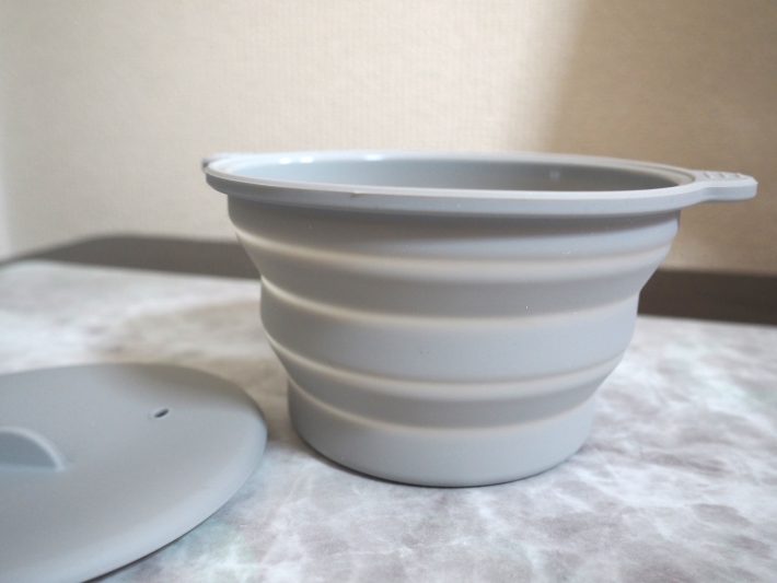 サイズ：横幅15.5cm×高さ9.8cm×直径13.2cm