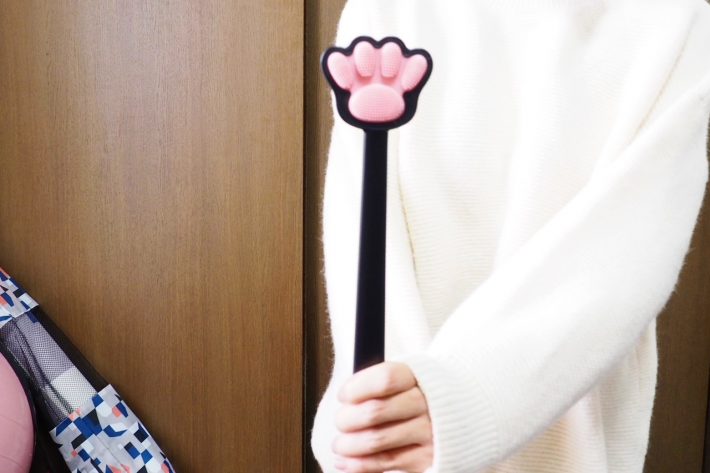 ボディーソープを泡立てて背中全体になじませてからこする