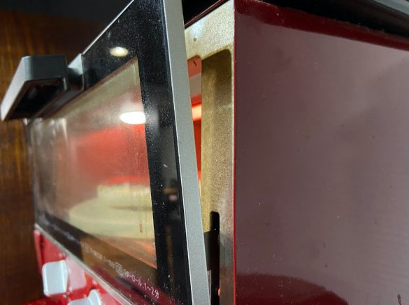 ピザストーンが大きすぎて蓋が閉まらない