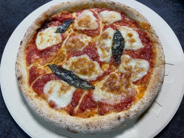 ピザストーンでピザを焼いてみた