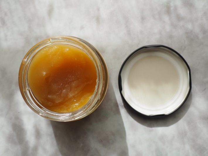 和風寄りの、甘酸っぱいジューシーな香り