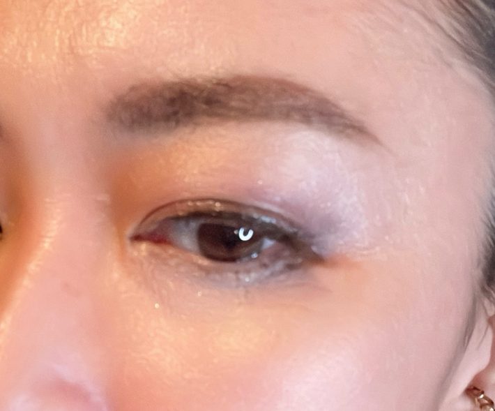 あぁ、悲しいかな。目もとに疲れが出ている夕刻の筆者