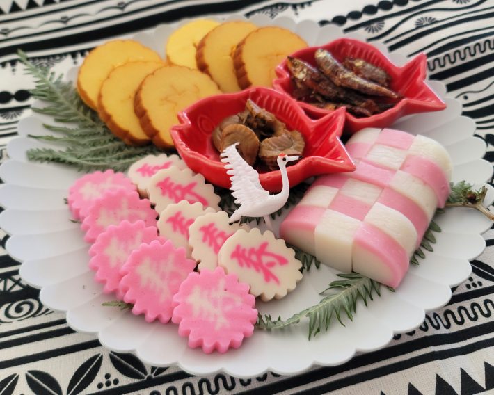 御蒲鉾　赤板、白板、寿なると、寿なると　赤、伊達巻、わかさぎ、味付け帆立