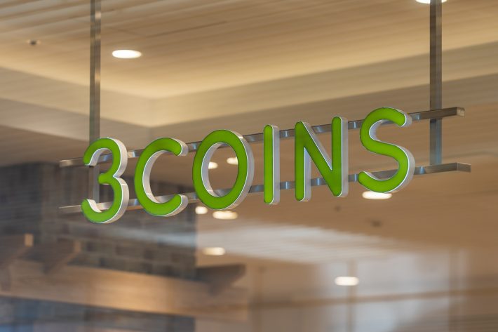 3COINS（スリーコインズ）