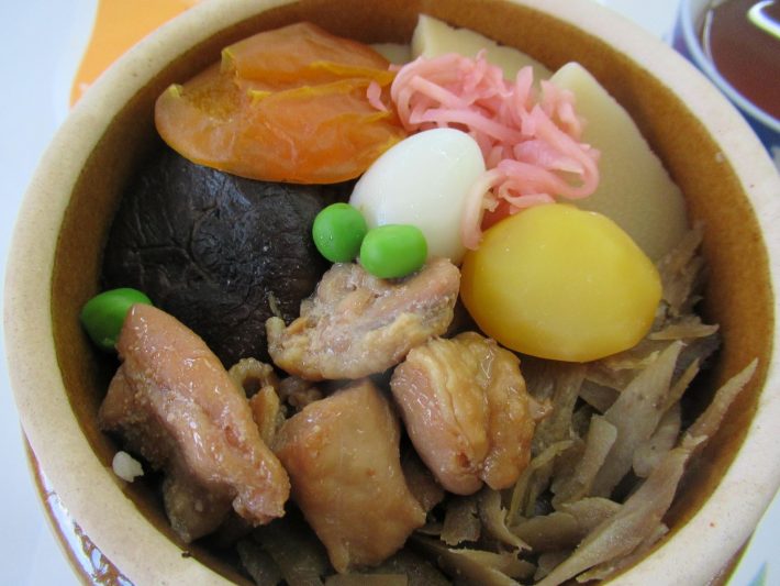 駅弁人気ランキングではいつも上位にランクインする「峠の釜めし」