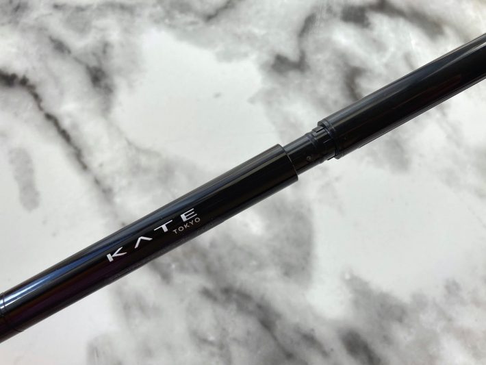 カチッと音がするまで差し込む