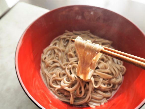 つゆがトロッとしています。