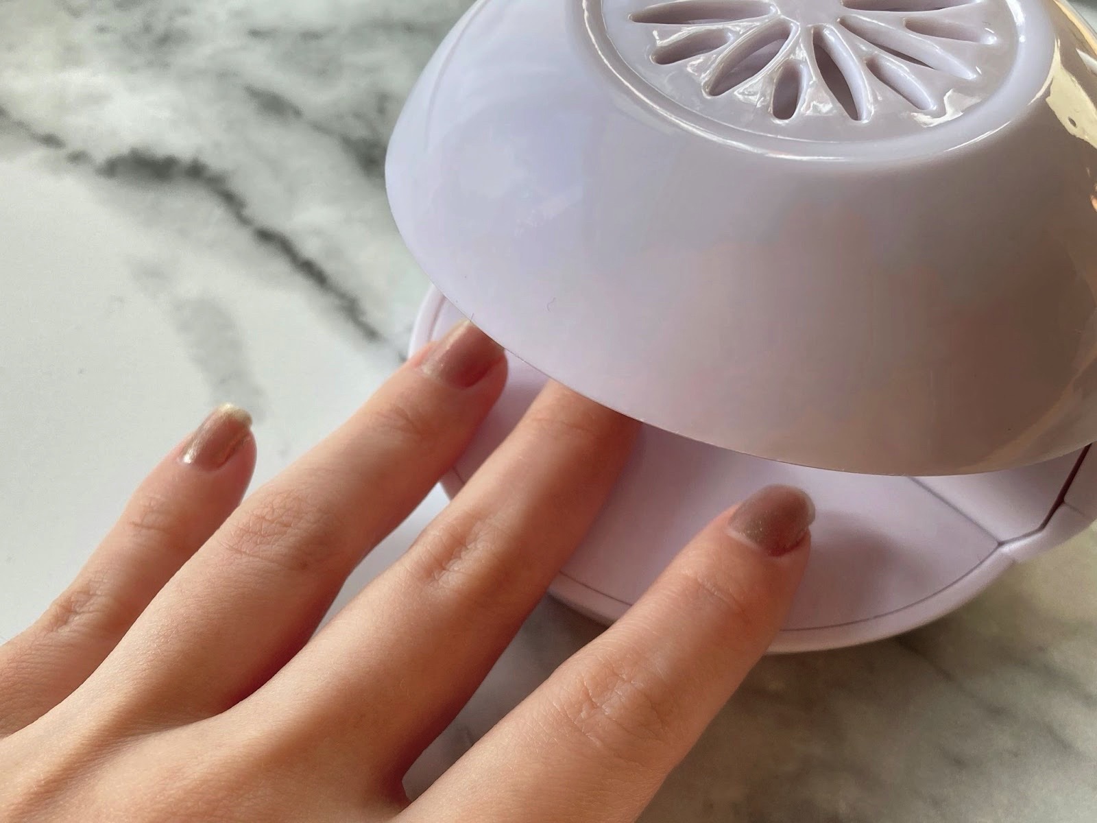 ダイソーのネイルドライヤーは買い どれくらい早く乾くか試してみた 女子spa