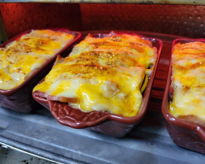 オーブンよりも気軽に使えて本格メニューが作れるトースターは、偉大です