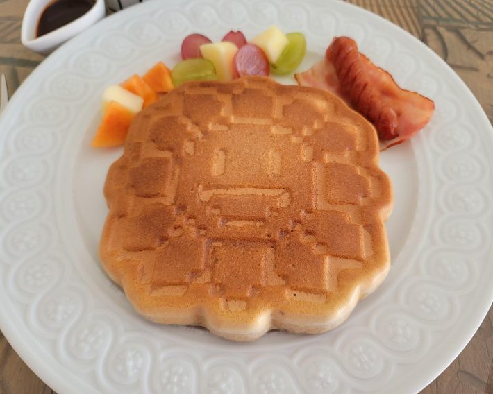 村上隆氏の「お花パンケーキ」は我が子の大好物