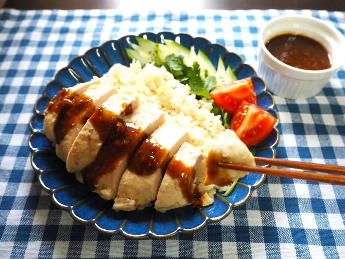 にんにくの香りと辛めのつけダレで食欲増し増し！