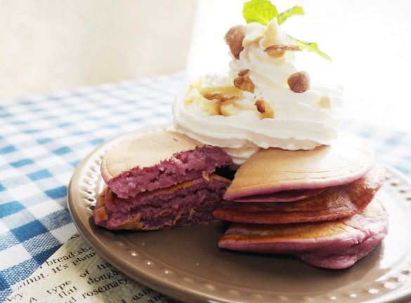 ホイップクリームを絞って完成!