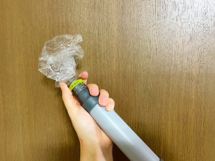 ダイソーで発見したペチャンコポンプ。