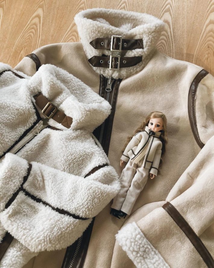 型紙から作ったフライトジャケット。リカちゃんと娘と３人でお揃いに。