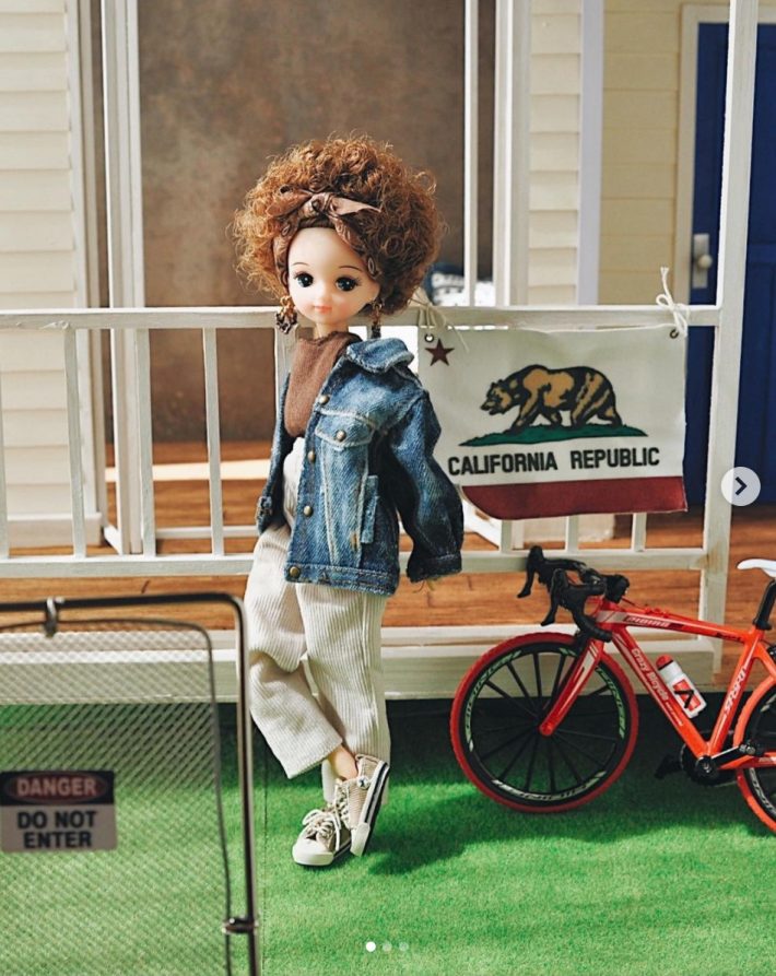 アフロヘアにバンダナがキュート！