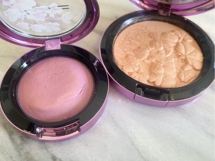 「エクストラ ディメンション スキンフィニッシュ」