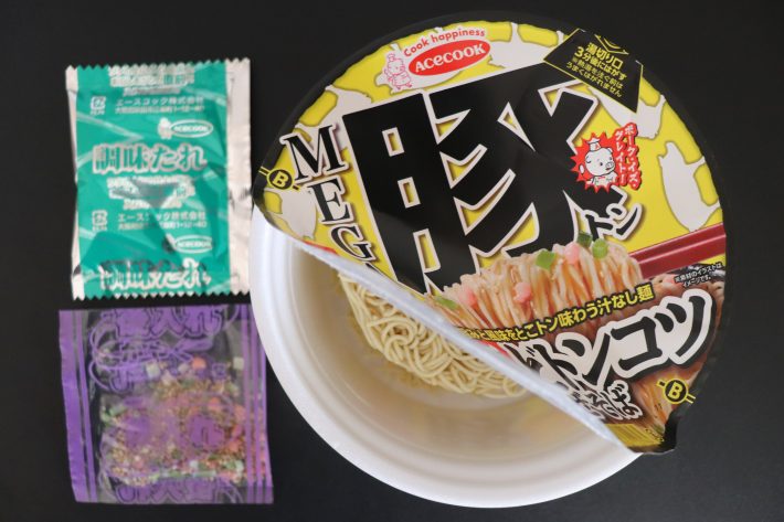 コンビニで買えるがっつり麺食べ比べ