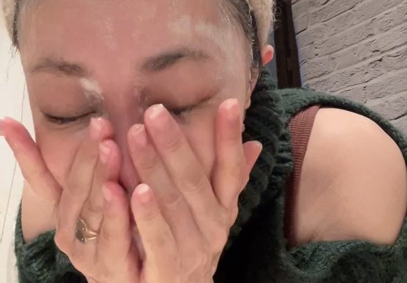 塗って洗い流すだけ