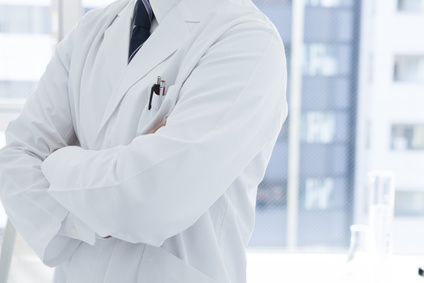 医師 医者 白衣 男性