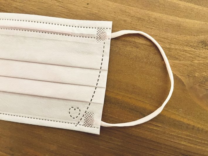 ダイソー「小顔に見えるマスク」の画像