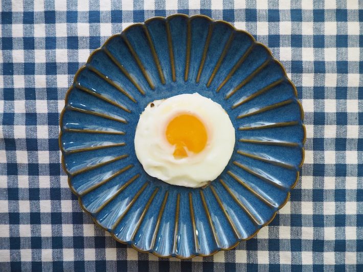白身はプルプル、黄身は半熟です