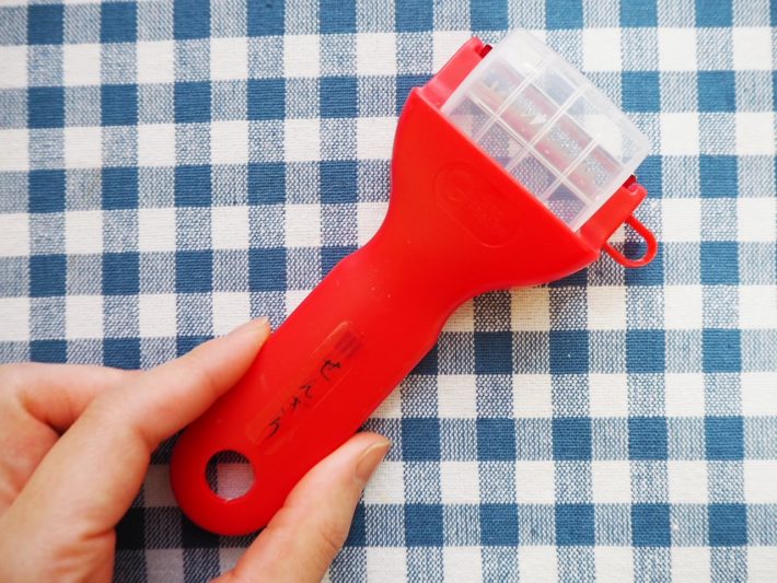 サイズ：7cm×3cm×14.5cm