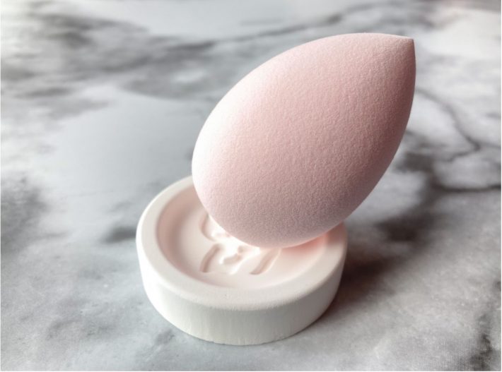 倒れても転がりません