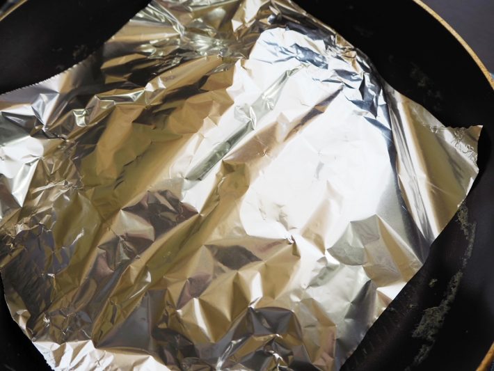 アルミホイルをかぶせて弱火で1分