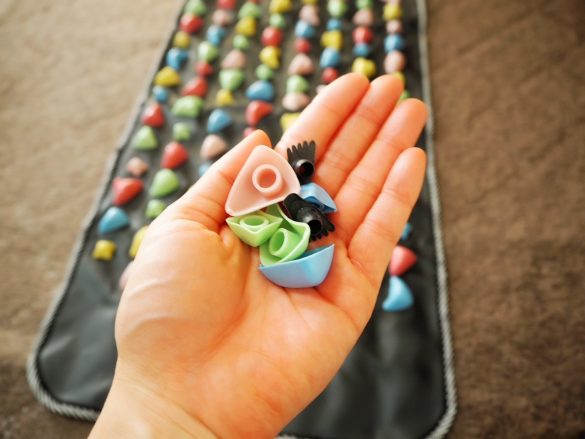 突起の並びを変えることもできます