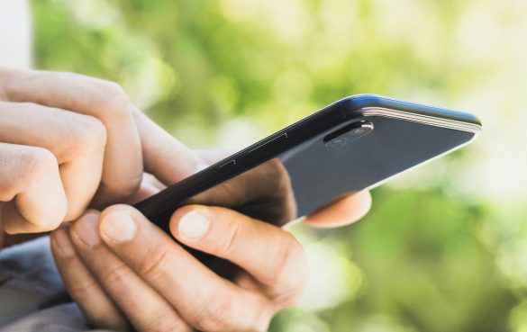 作家としても活動、業界の重鎮からにらまれる