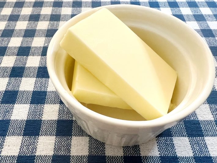 バターを切る