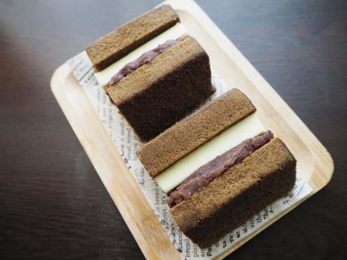 ほうじ茶バウムのあんバターサンド