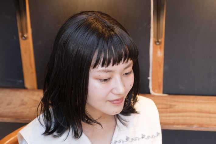 二人でウィッグ会社を設立、全て美容師がカット