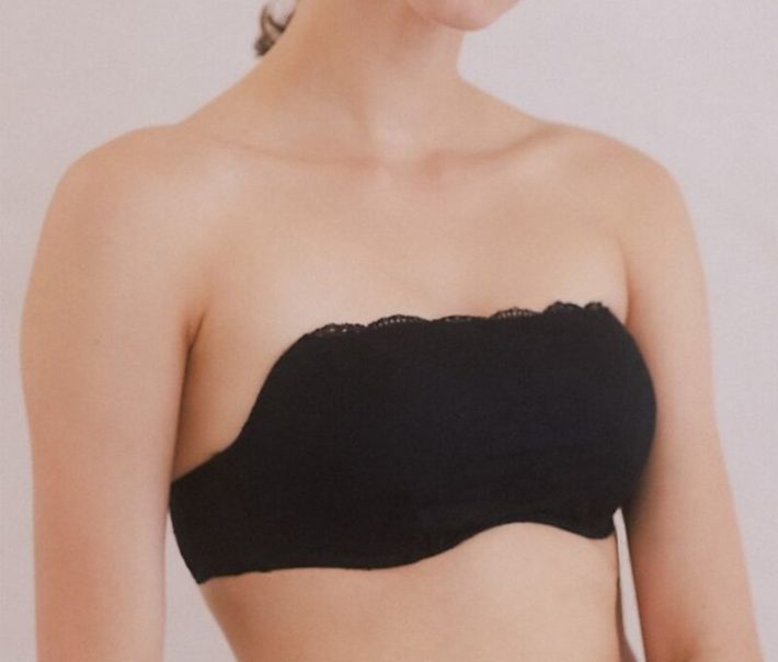 オフショルブラジャー