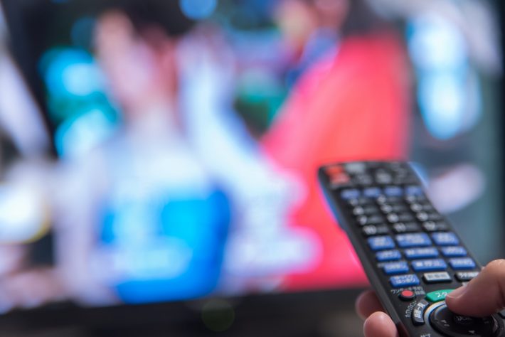 テレビ　ドラマ　リモコン